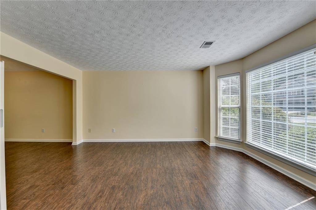 3380 Mcclure Woods Drive - Photo 5