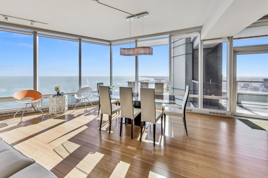 340 E Randolph Street - Photo 7
