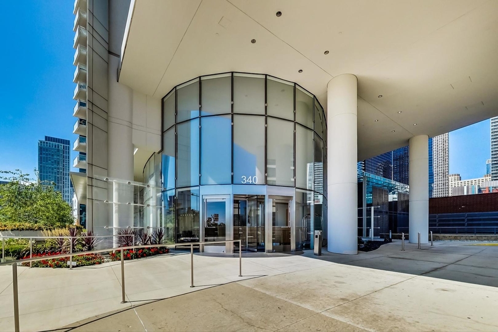 340 E Randolph Street - Photo 1
