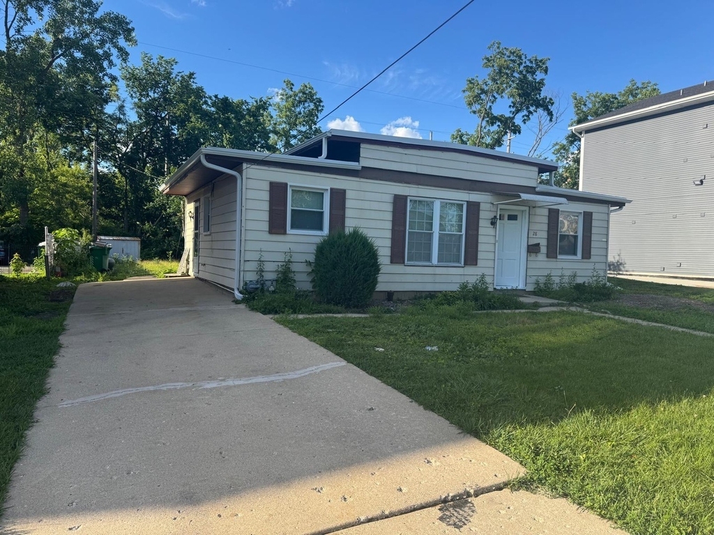 28 W Willow Street - Photo 2