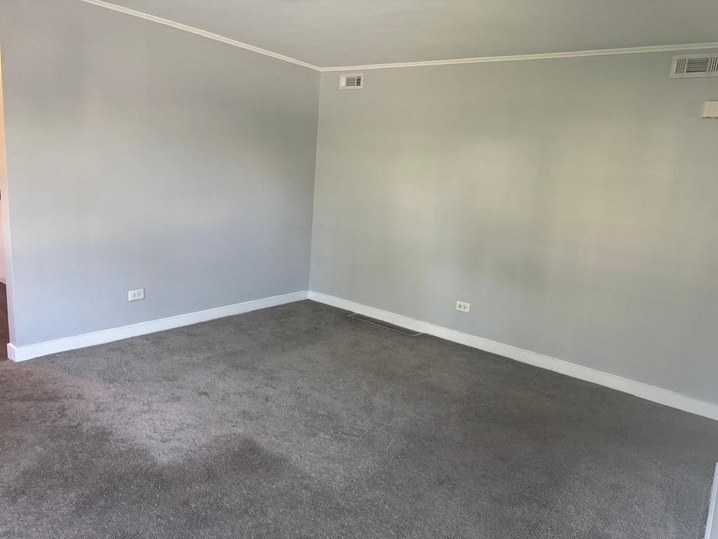 28 W Willow Street - Photo 5
