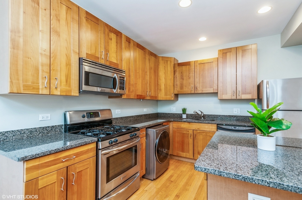 1615 Monroe Street - Photo 5