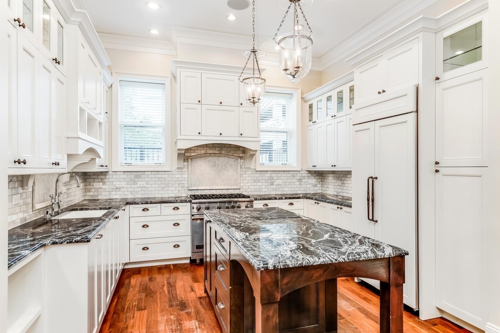 116 W Chestnut Street - Photo 6