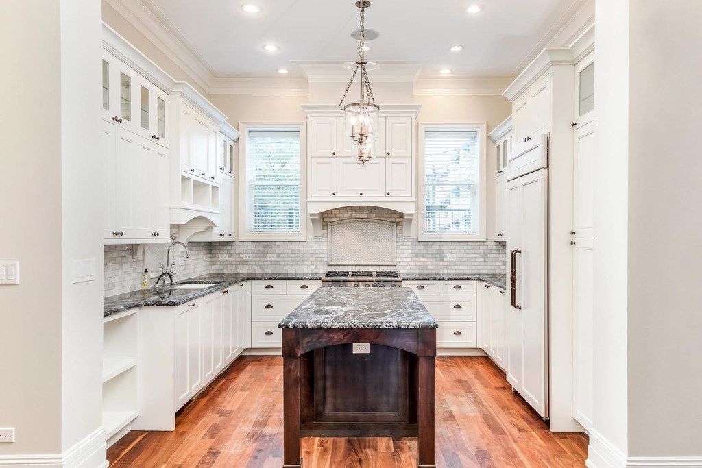 116 W Chestnut Street - Photo 4