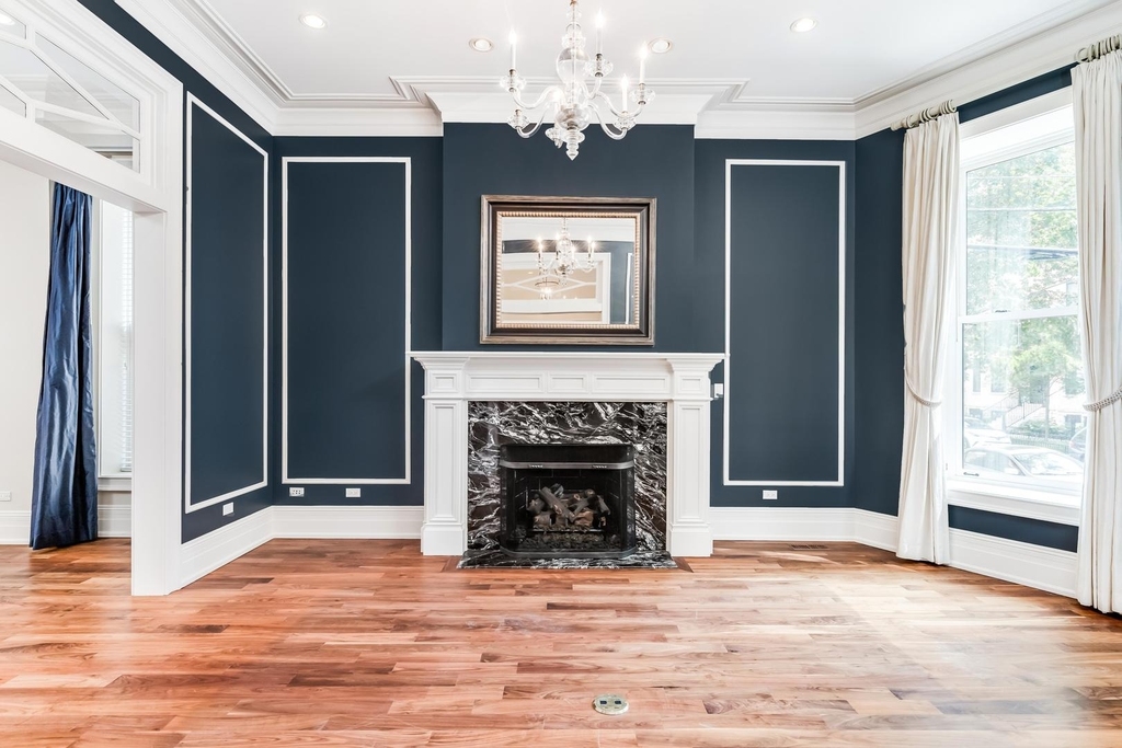 116 W Chestnut Street - Photo 1