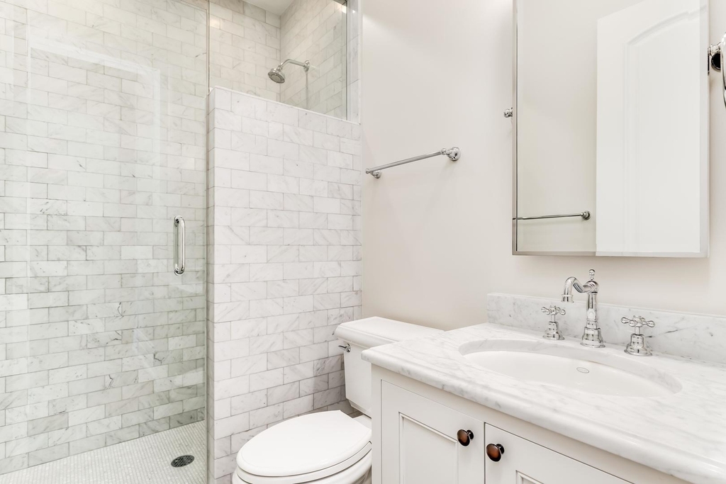 116 W Chestnut Street - Photo 22