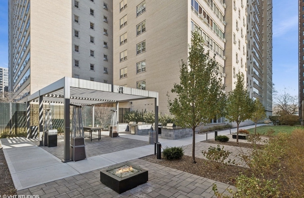 3950 N Lake Shore Drive - Photo 11