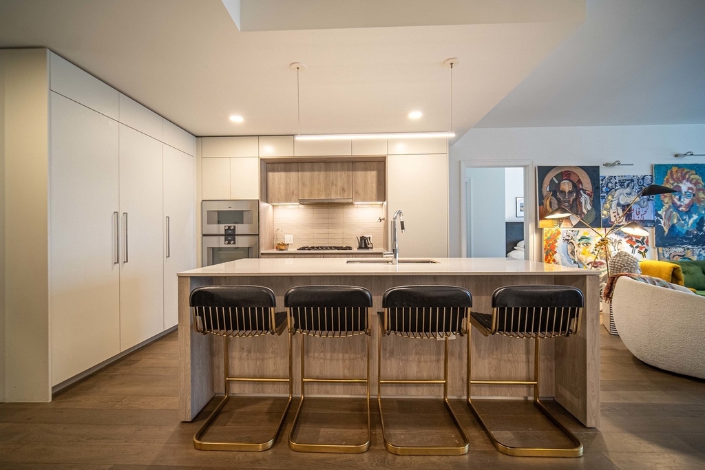211 N Harbor Drive - Photo 3