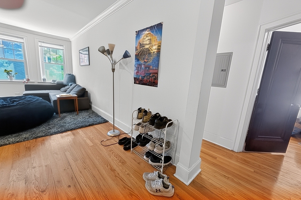 6638 N Glenwood Avenue - Photo 2