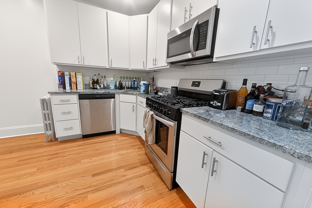 6638 N Glenwood Avenue - Photo 10