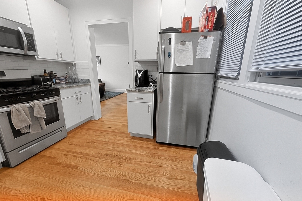 6638 N Glenwood Avenue - Photo 9
