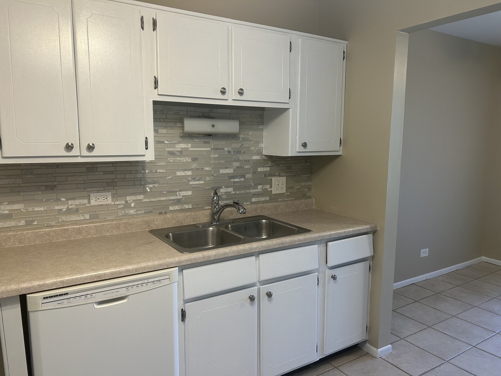 76 Margate Court - Photo 7