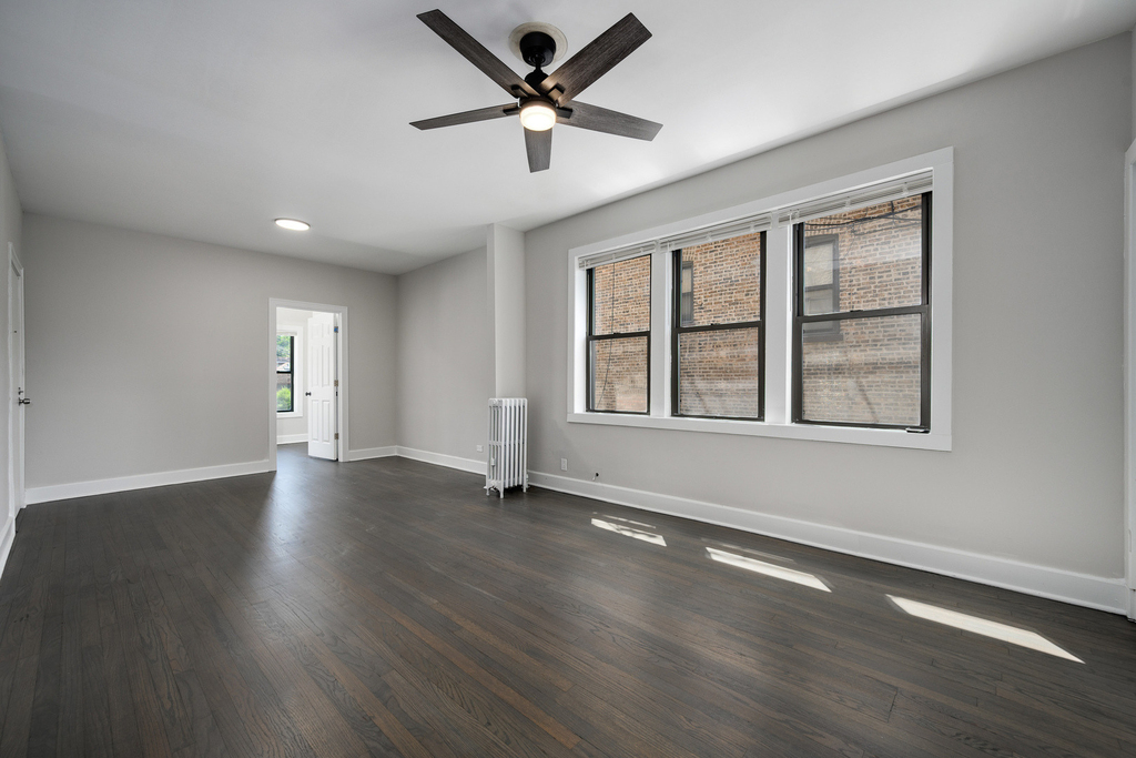 1206 W 83rd Street - Photo 2