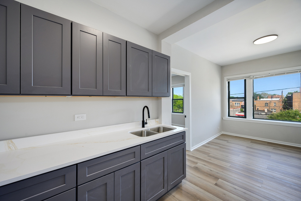 1206 W 83rd Street - Photo 31