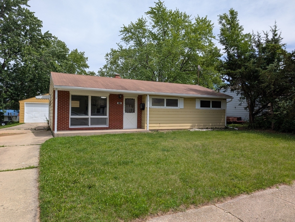 311 Stewart Drive - Photo 0