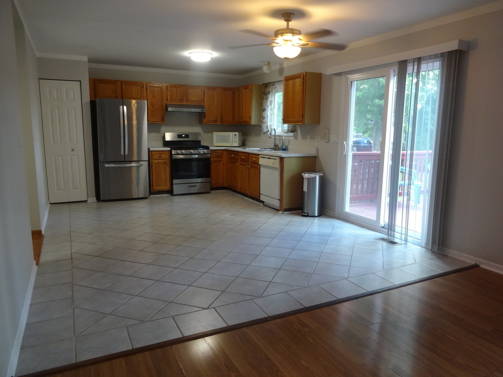 1340 Burke Lane - Photo 2