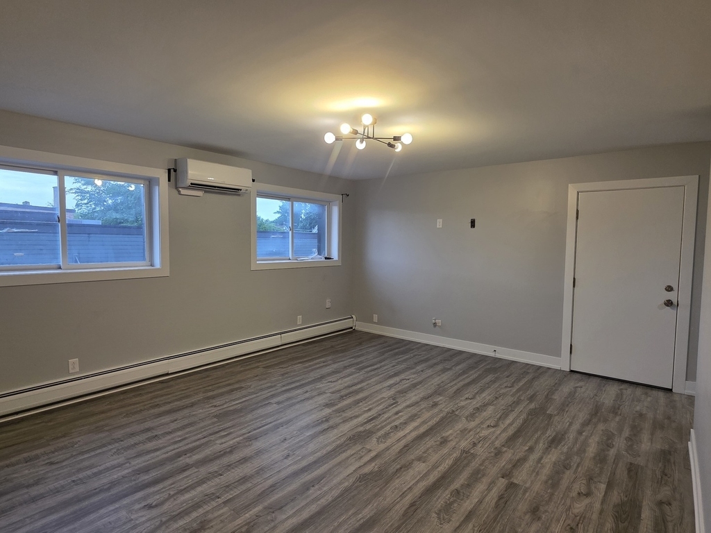 304 W Main Street - Photo 10
