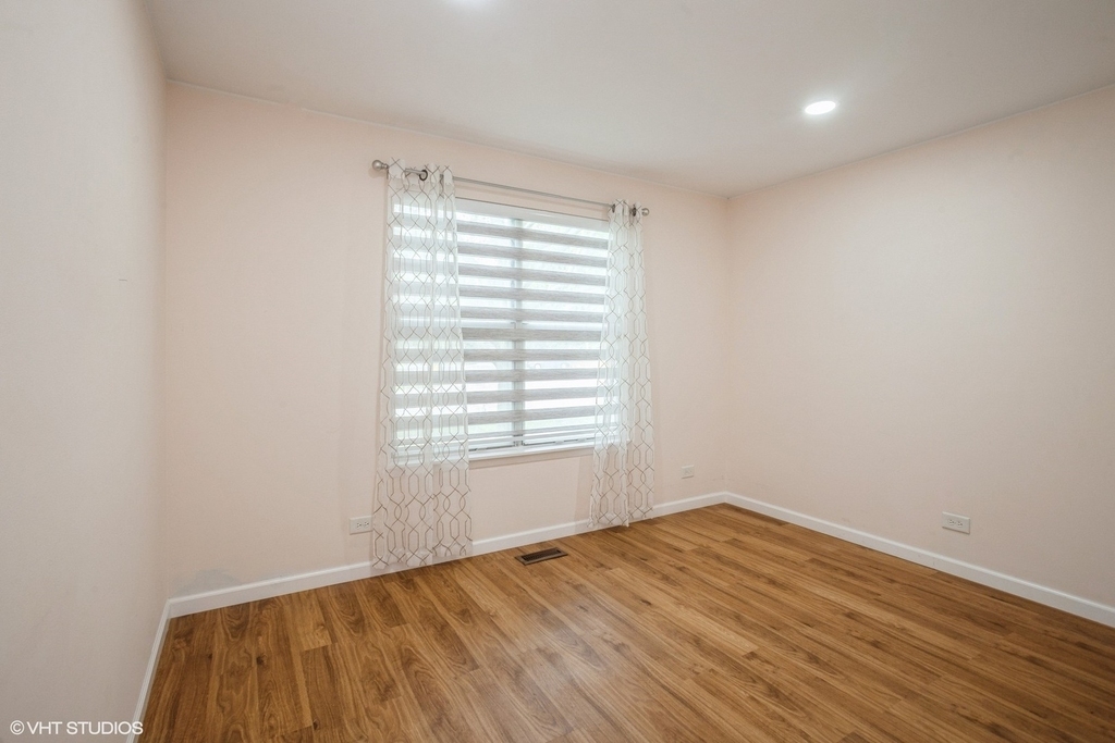 1051 Rockport Drive - Photo 8