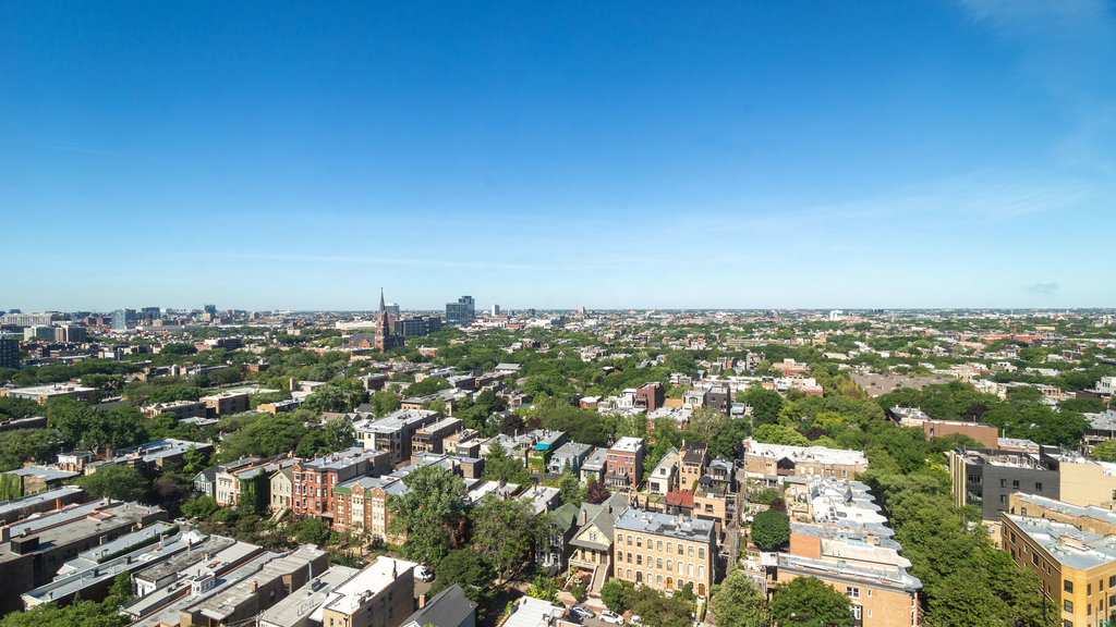 1850 N Clark Street - Photo 1
