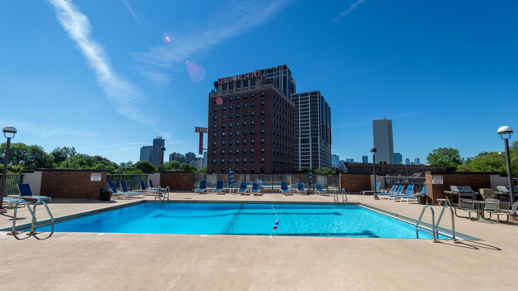 1850 N Clark Street - Photo 3
