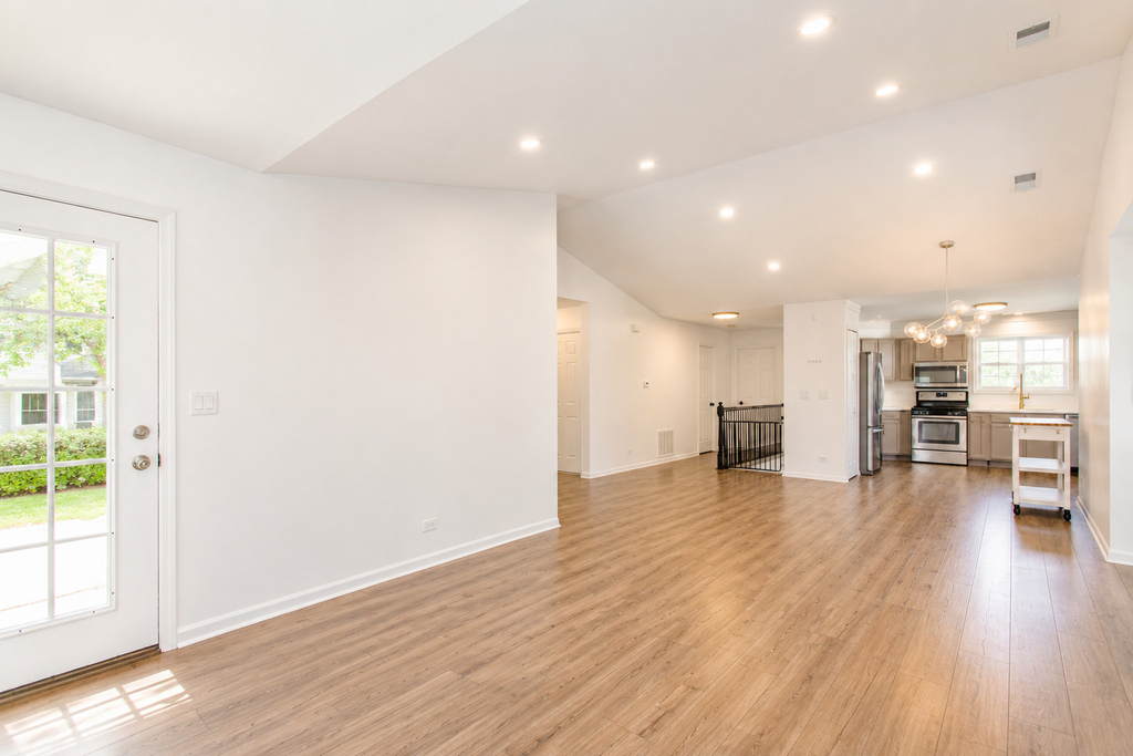 313 Sheffield Drive - Photo 16