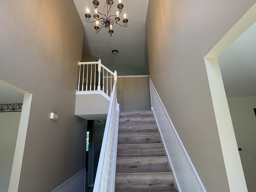 575 Capital Lane - Photo 4