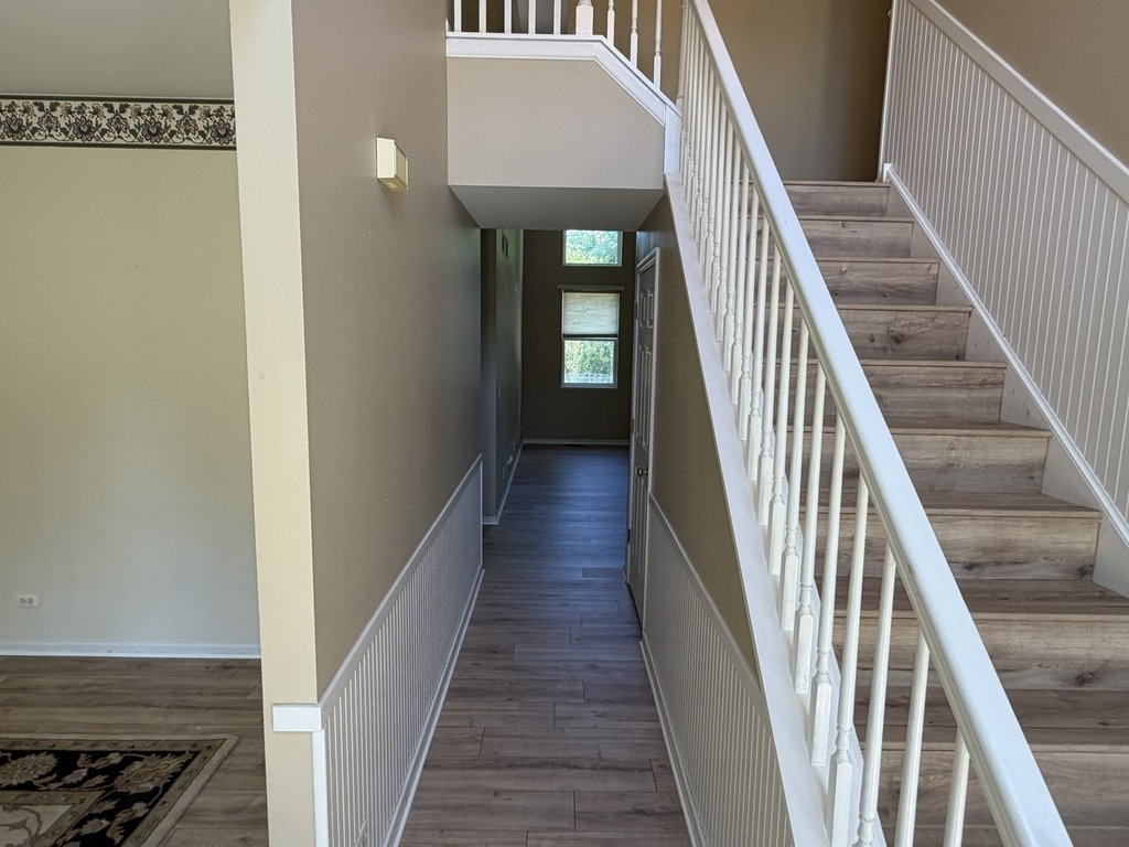 575 Capital Lane - Photo 3