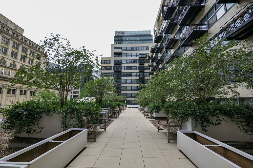 130 S Canal Street - Photo 25