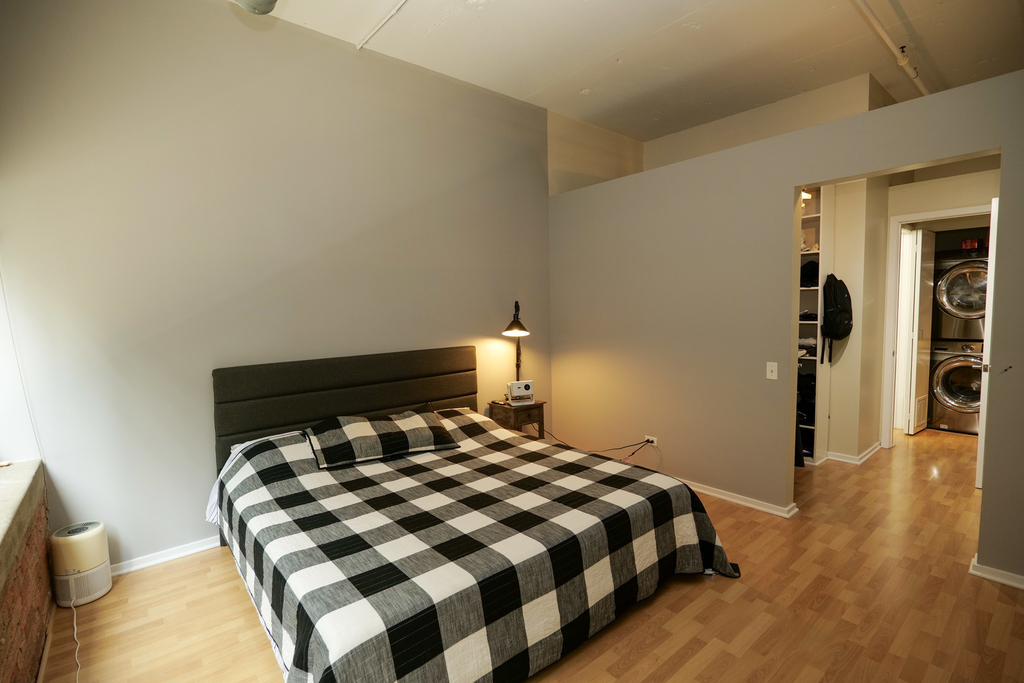 130 S Canal Street - Photo 11