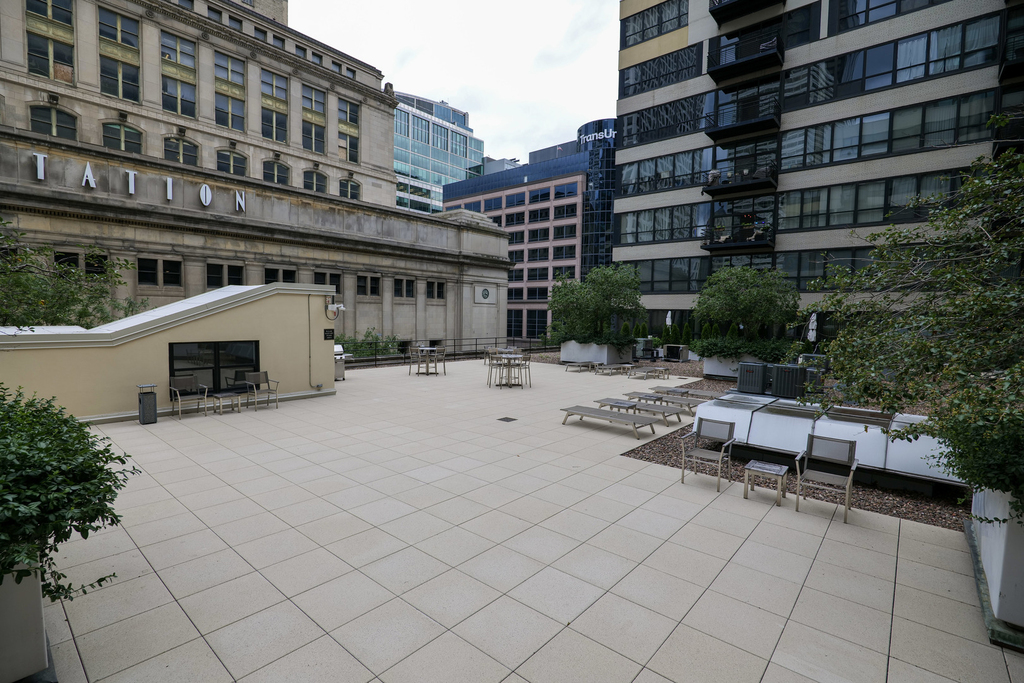 130 S Canal Street - Photo 24