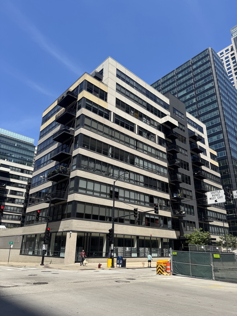 130 S Canal Street - Photo 0