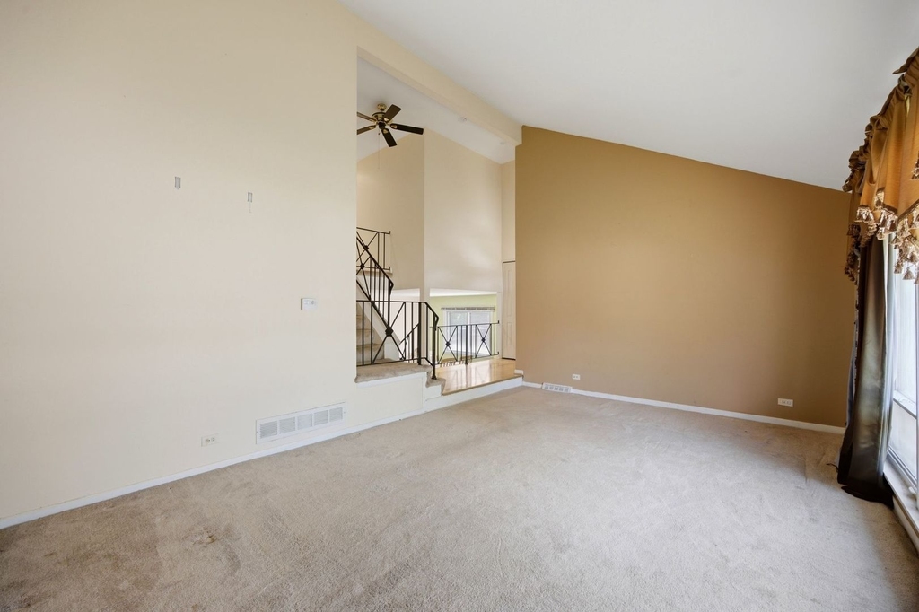 1142 Brighton Place - Photo 3