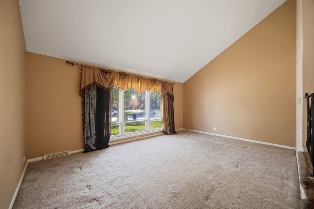 1142 Brighton Place - Photo 4
