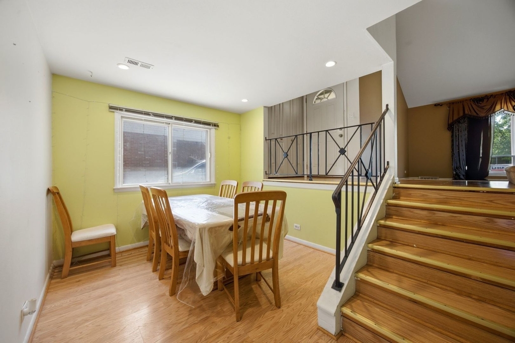 1142 Brighton Place - Photo 7