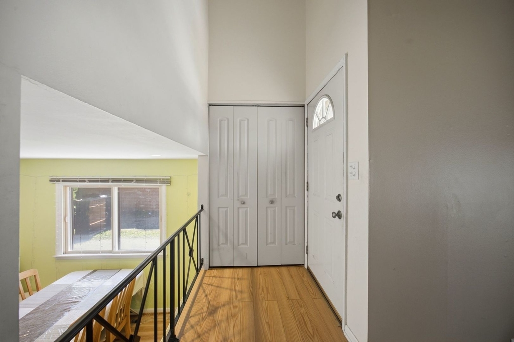 1142 Brighton Place - Photo 1