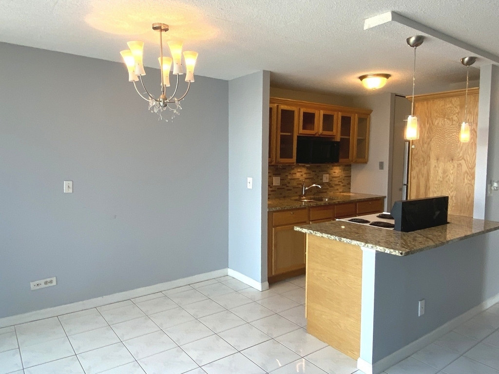 1043 S York Road - Photo 6