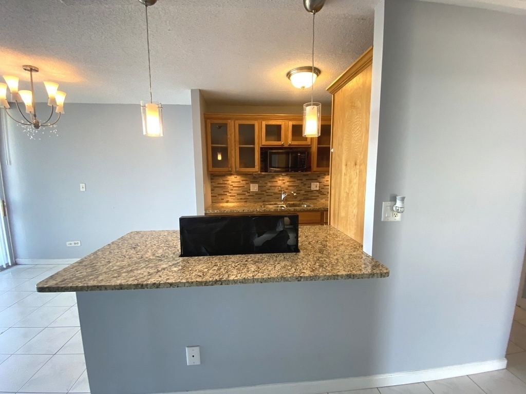 1043 S York Road - Photo 9