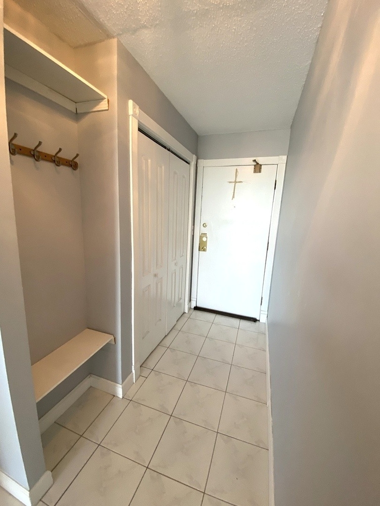 1043 S York Road - Photo 1