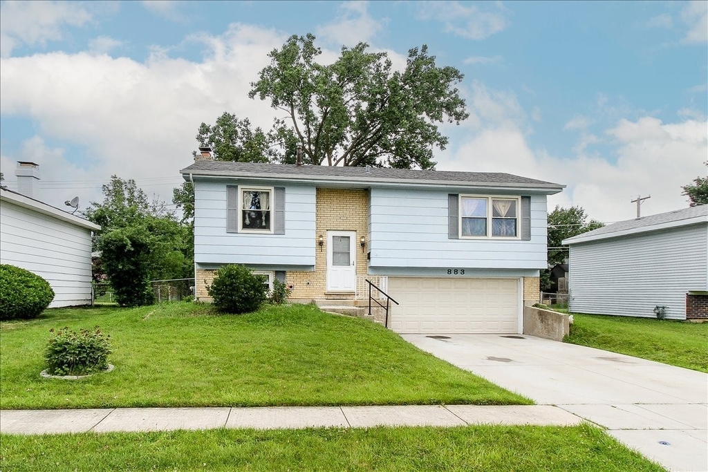 883 Hastings Lane - Photo 0