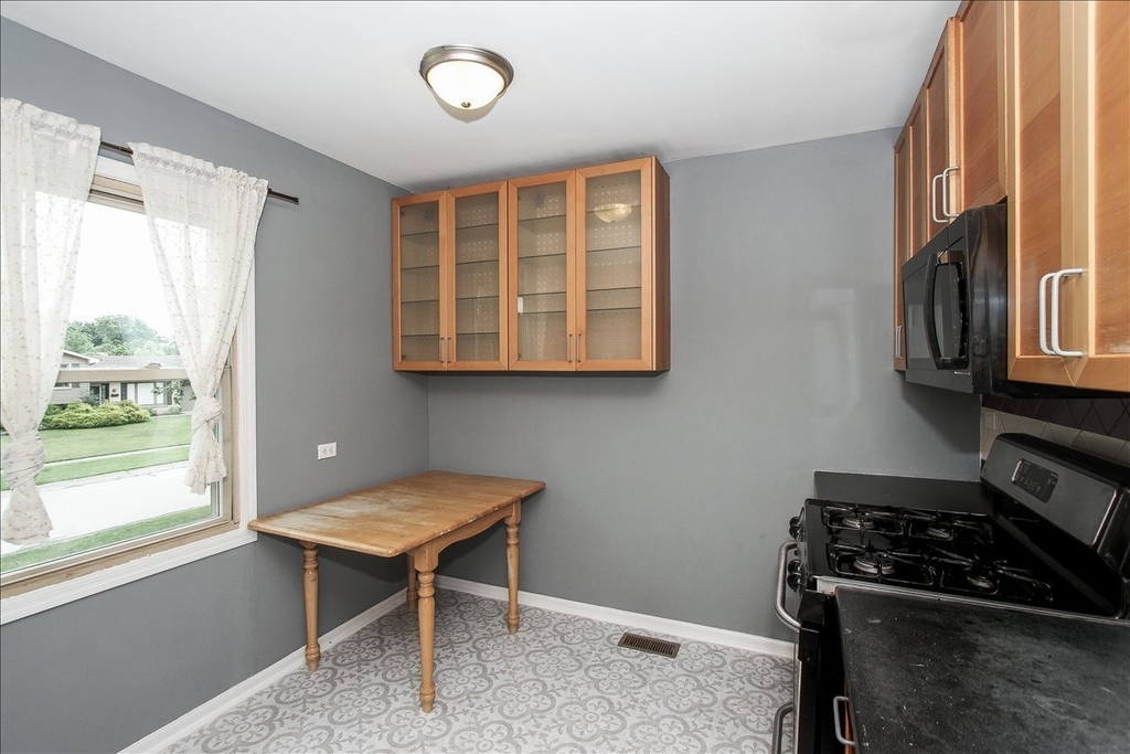 883 Hastings Lane - Photo 7