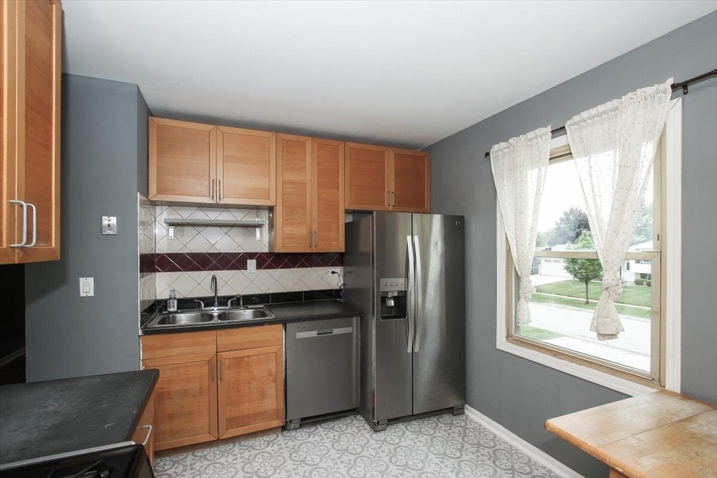 883 Hastings Lane - Photo 5