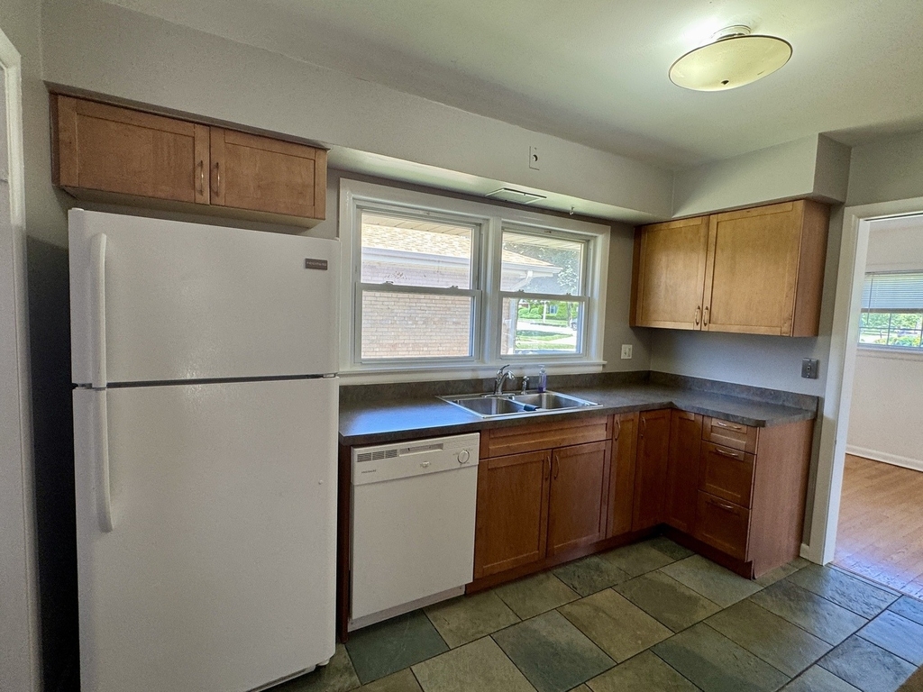 912 N Greenwood Avenue - Photo 6
