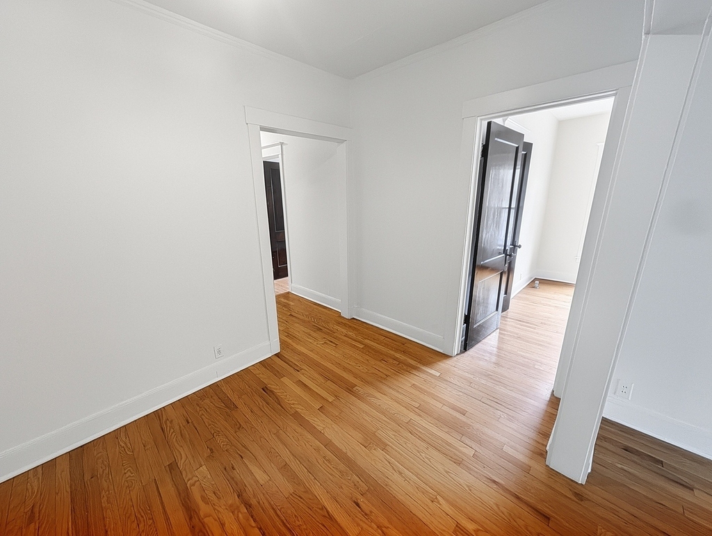 1302 W Rosemont Avenue - Photo 7