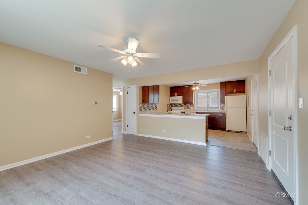 32 N Main Street - Photo 3