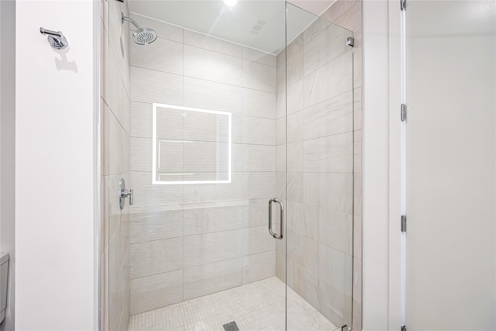 808 Crawford Street - Photo 17