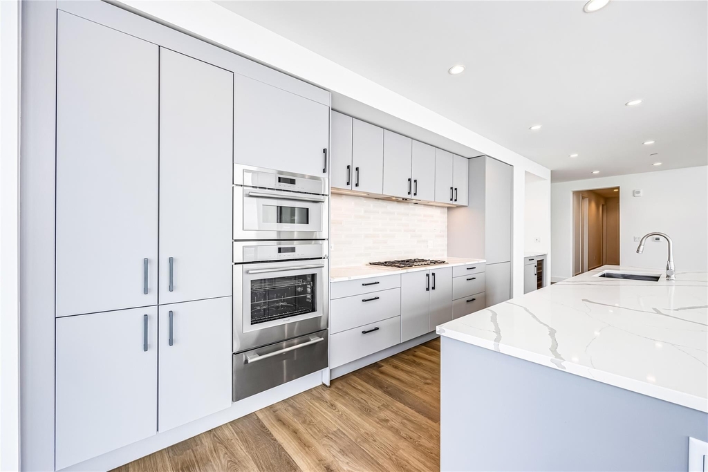 808 Crawford Street - Photo 1