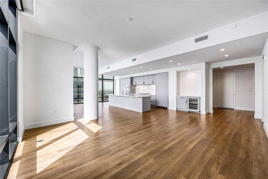 808 Crawford Street - Photo 5