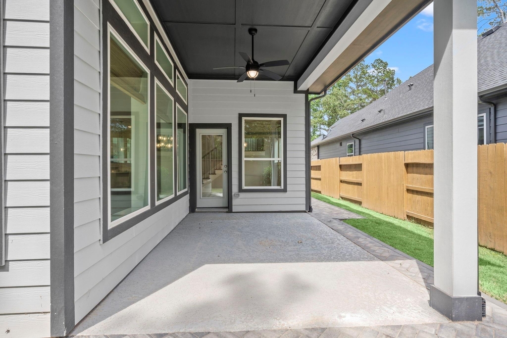 311 Pilazzo Street - Photo 30
