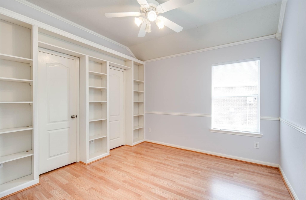 9323 Hillhaven Court - Photo 32