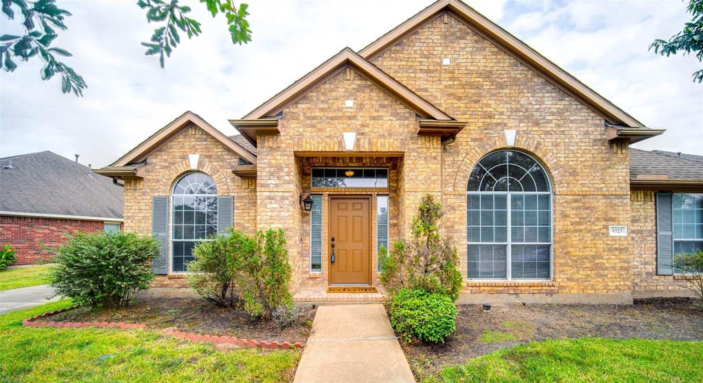 9323 Hillhaven Court - Photo 4